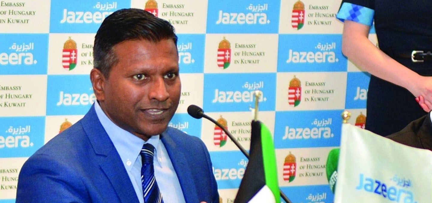 الرئيس التنفيذي لـ طيران الجزيرة يشتري 100 ألف سهم